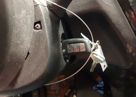 2017 Nissan Rogue S z USA, uszkodzony, nr VIN JN8AT2MV1HW013740